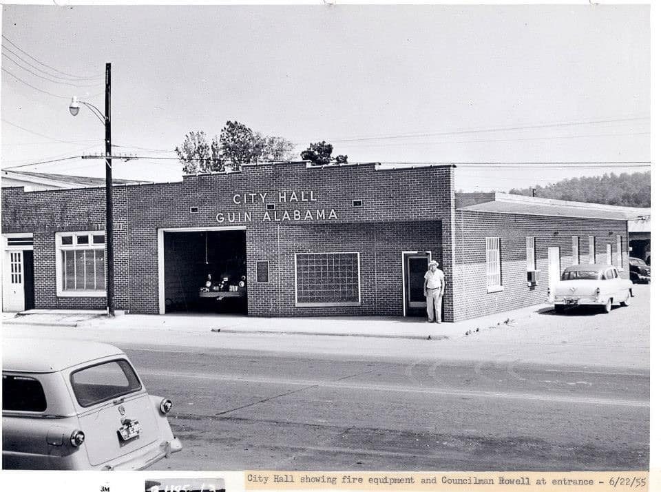 Guin City Hall in 1955
